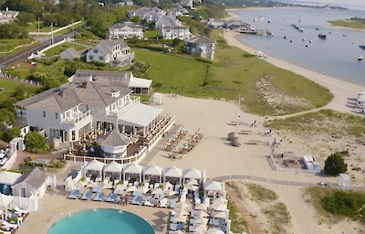 Main image linking to post titles: Six Historic Hotels That Will Transport You Back in Time